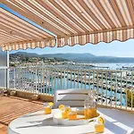 Aparthotel Pierre & Le Port Bandol