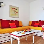 Apart-hotel Pierre & Le Port 2*