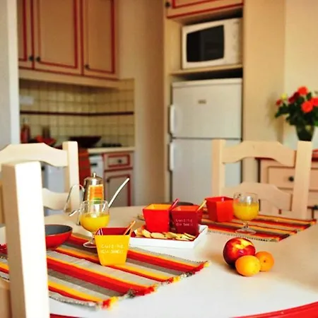 Pierre & Le Port Lejlighedshotel