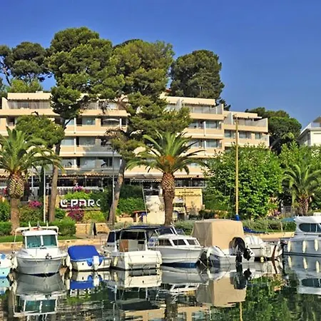 Lejlighedshotel Pierre & Le Port Bandol